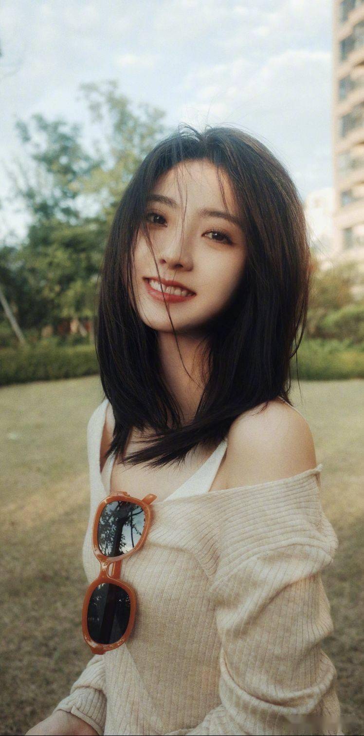 纯纯的美,洒脱飘逸