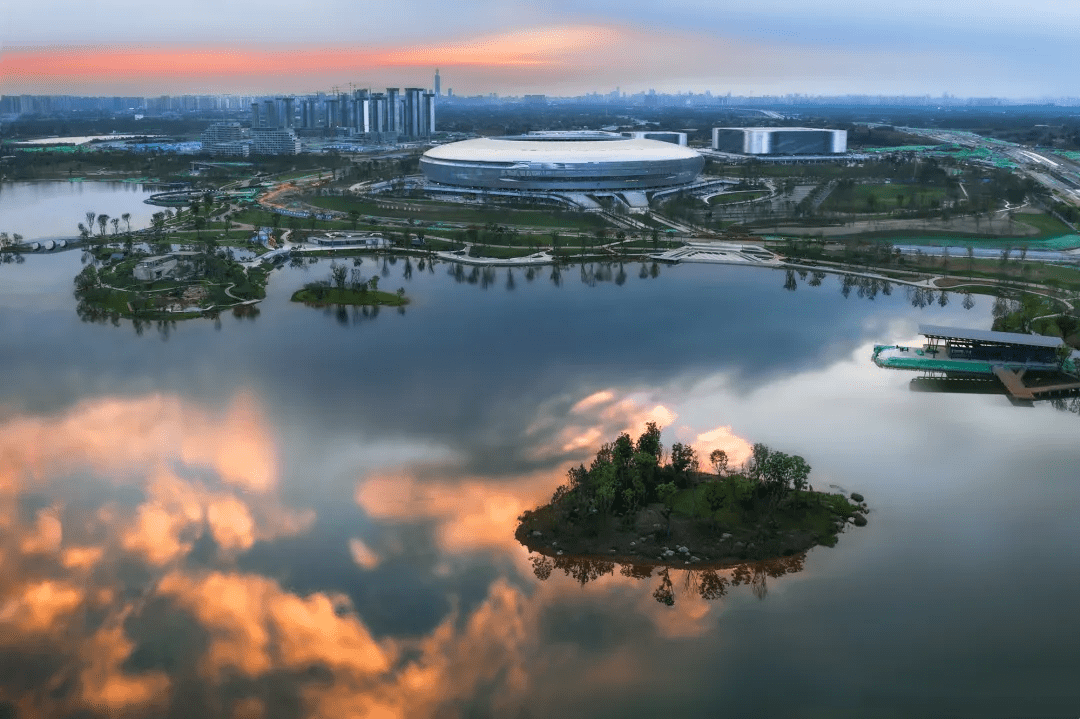 成都的湖公园城市诗意栖居