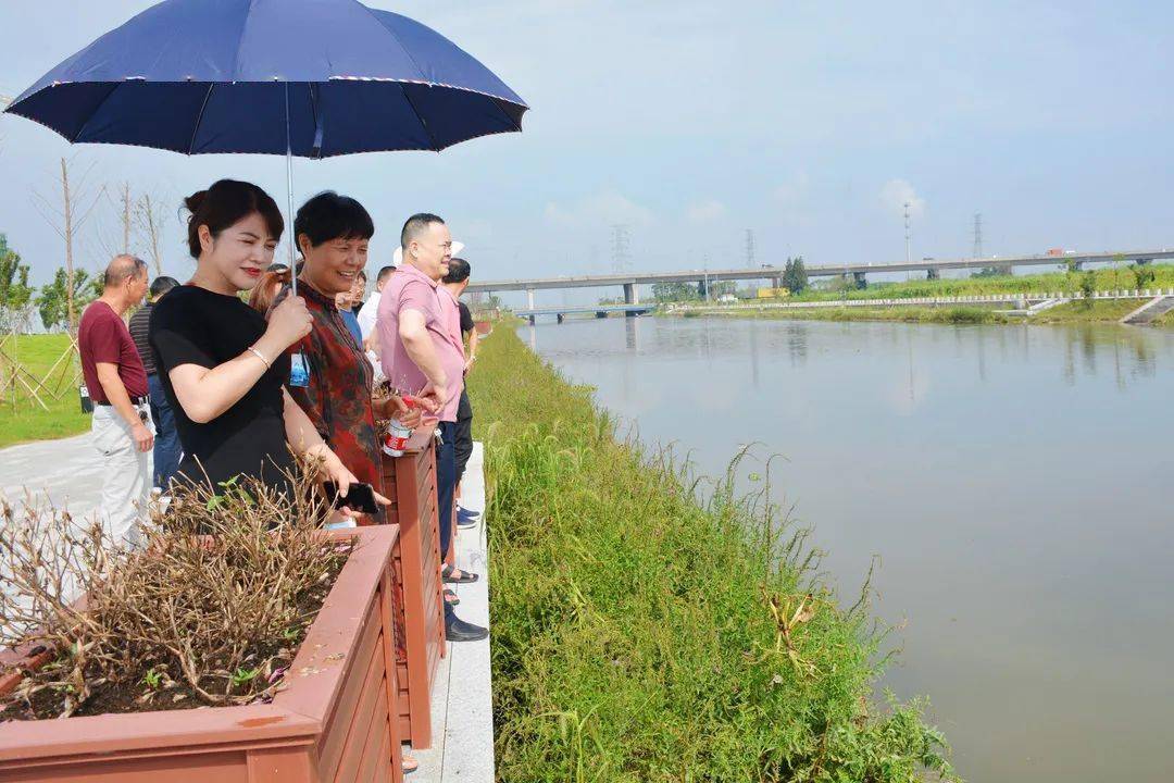 胜山镇召开第十六届人民代表大会第十次会议