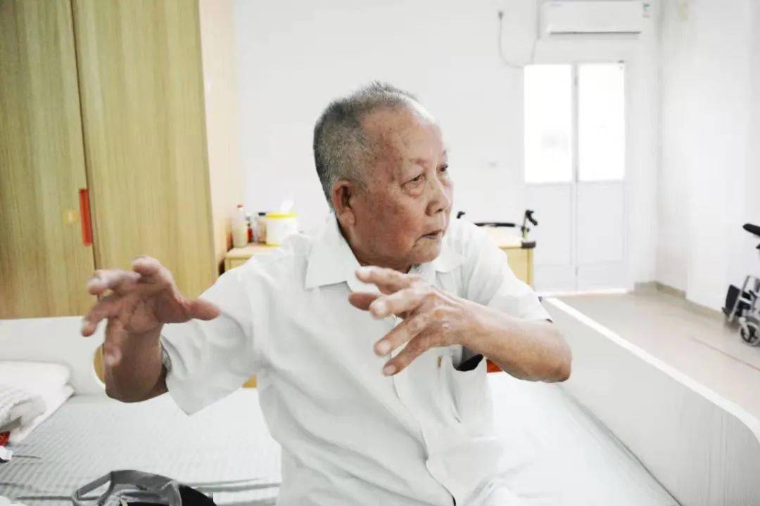 岁月|银幸老兵YYDS！如今岁月静好，只因当初有你守护