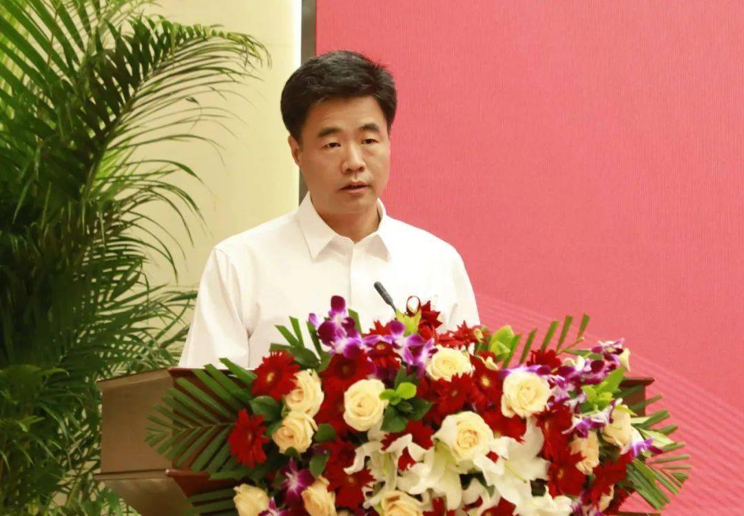 华陆公司党委书记,董事长王海表示,集团公司将建设碳中和研究院的重任