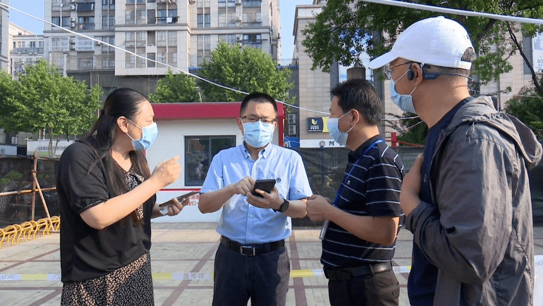 共同抗疫宝应县委常委安宜镇党委书记于祝君现场督查核酸检测实战演练