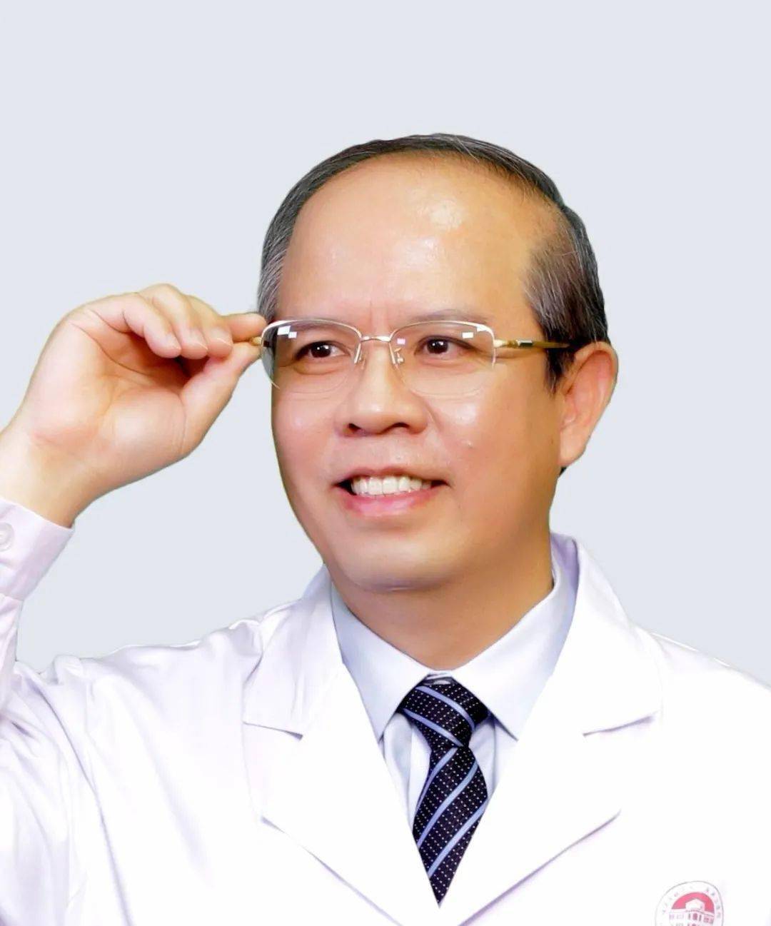 【头条】《中国医院院长》专访曾奕明:仁心惠世 会当击水新百年_医疗