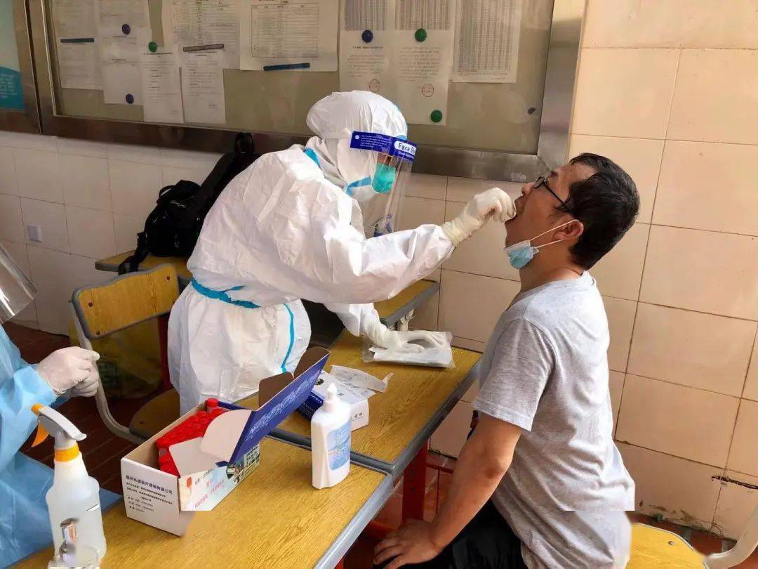 厦门重点区域第二轮全员核酸检测现场直击!还有这些调整速看→_采样