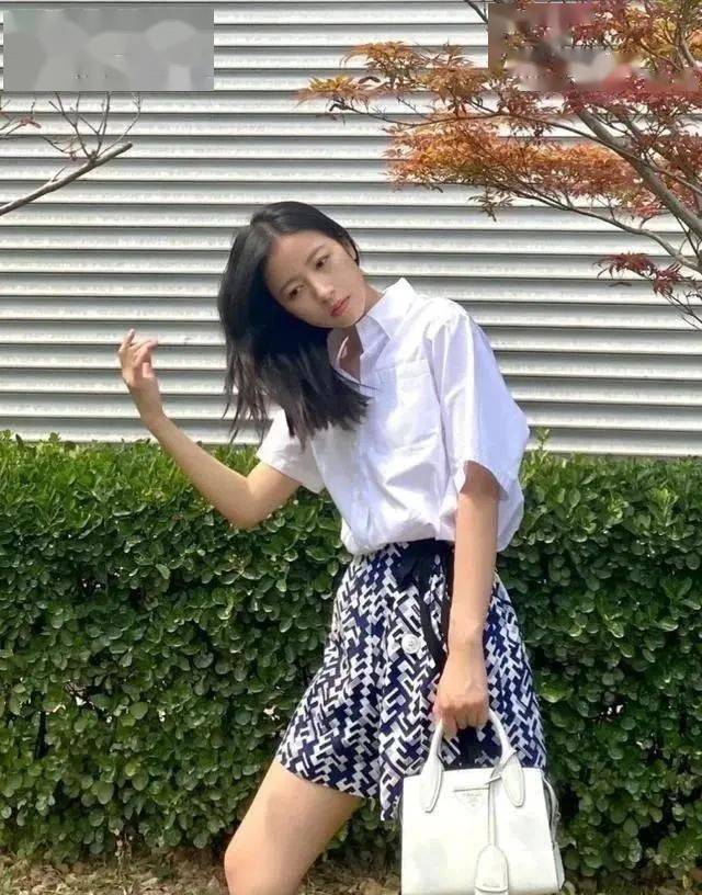 老爹|女明星都爱的“老爹裤”，遮肉显瘦还百搭！