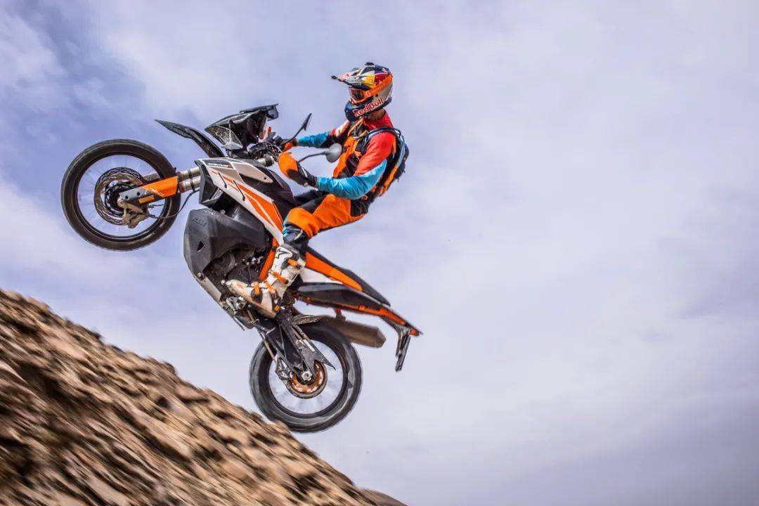 1076万元起无阉割ckd版ktm790adventurer