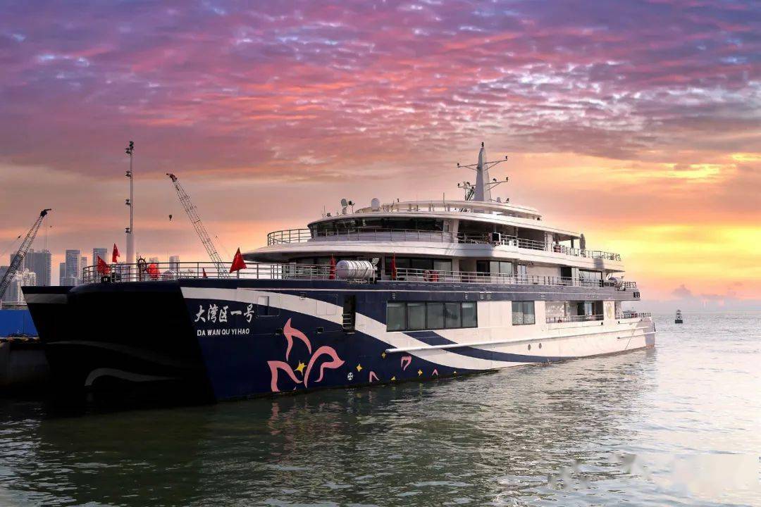 《佳作展示》周文明—深圳市民俗摄影学会会员