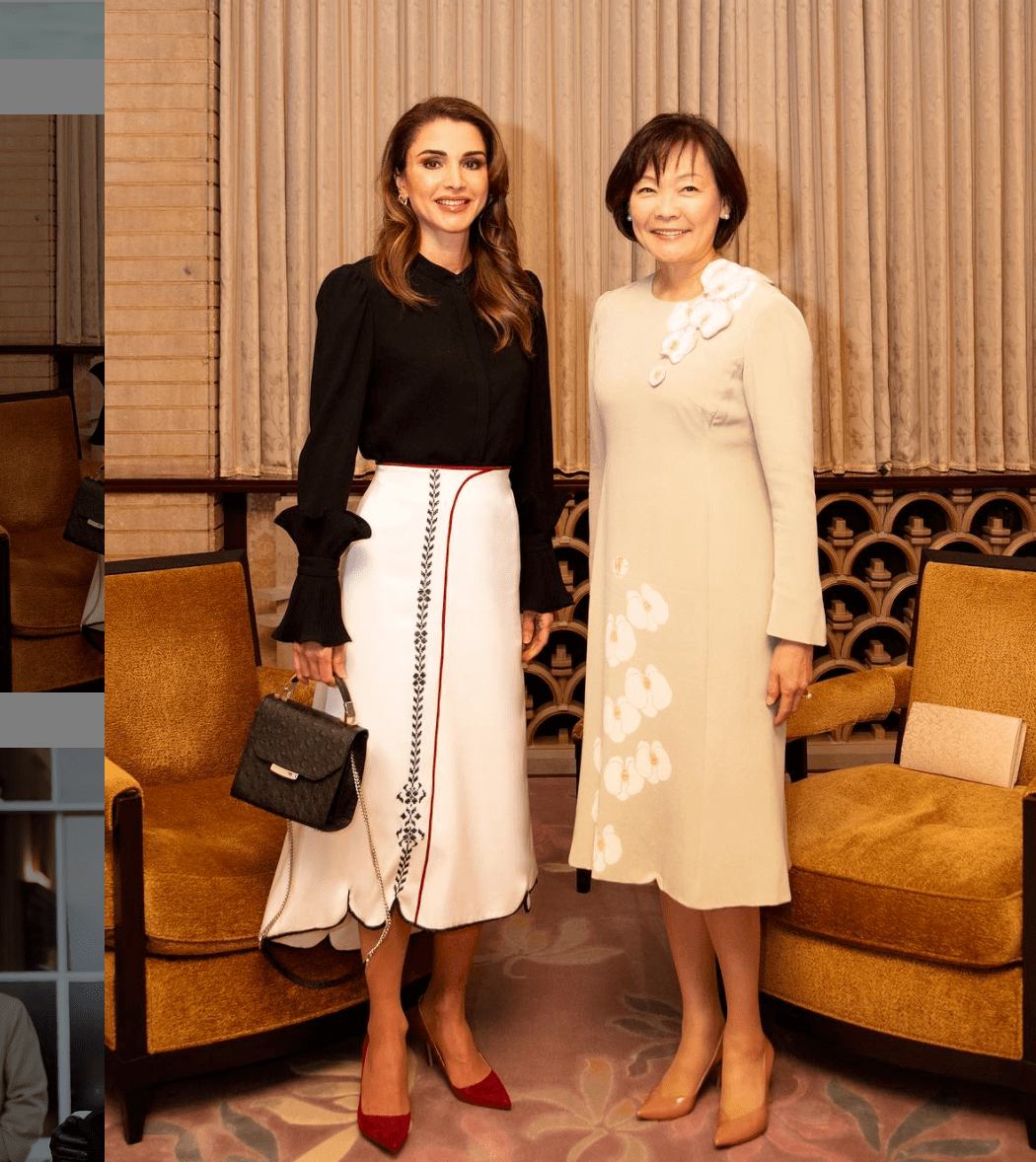 设计|从难民到『全球最美王后』，她比西班牙王后更会穿！