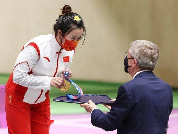 清华学霸杨倩21岁东京奥运会勇夺首金一举成名她为何这么牛