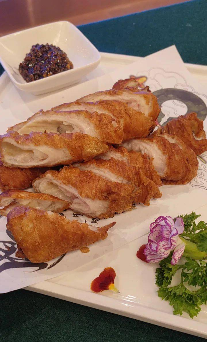 美食淄博中国鲁菜特级大师李培雨清炸大肠