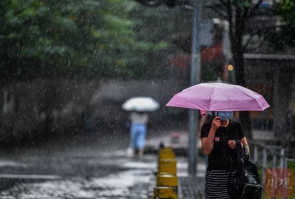 四川發佈暴雨藍色預警,涉及8市!局部有大暴雨!26個縣拉響地災黃色預警