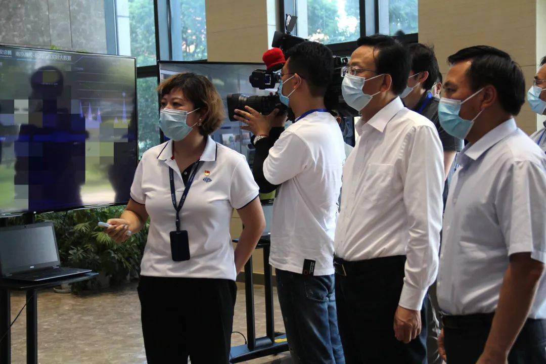 南京市代市长夏心旻一行调研南京迪安,指导疫情防控工作