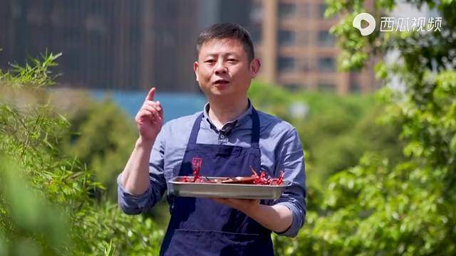 比水煮牛肉更好吃的水煮鳝鱼制作全过程火哥详解老川菜适合收藏