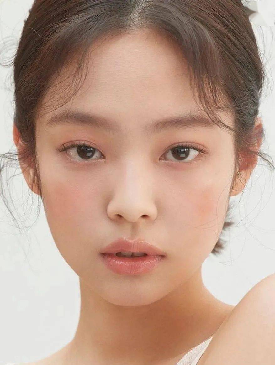 成膜|快把口红丢掉!6支夏季绝美唇釉,又甜又嫩!