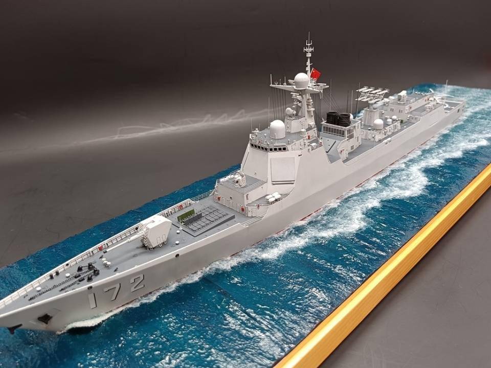 模玩秀中国海军052d型驱逐舰172昆明舰1350模型