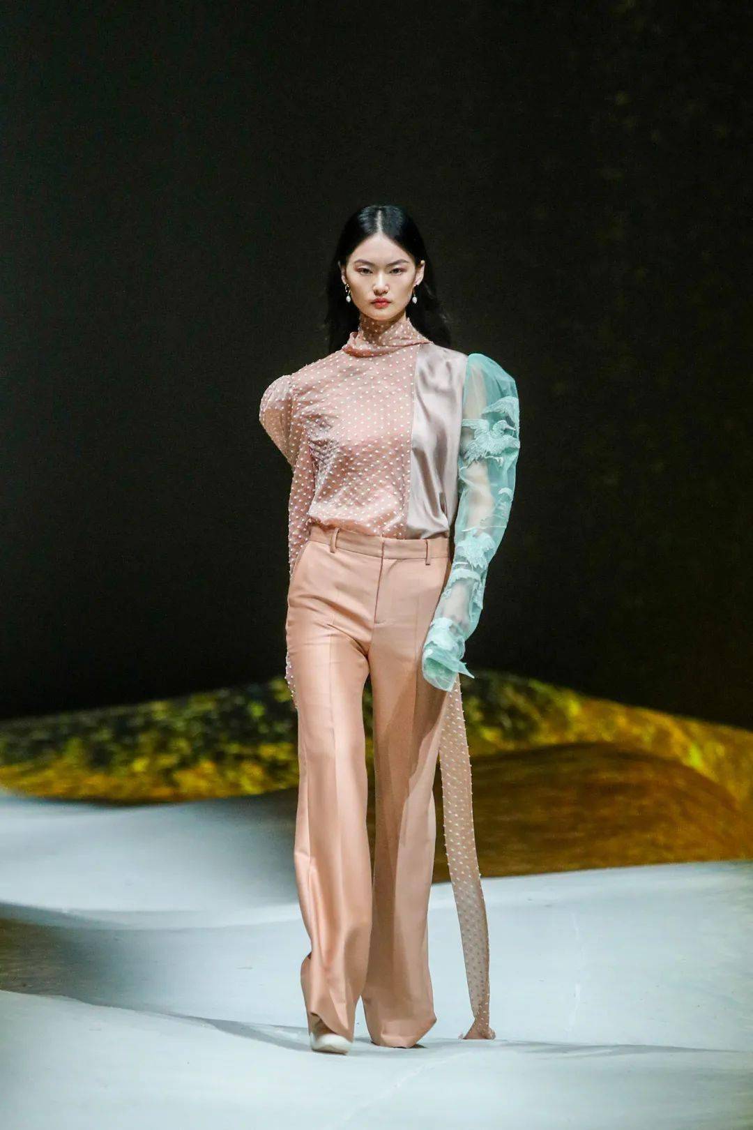 传统|何为“閤”？共赴敦煌美学盛宴！