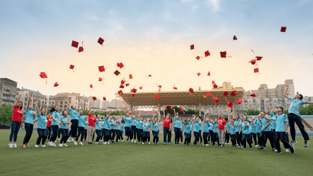 隆昌一中欢迎您!