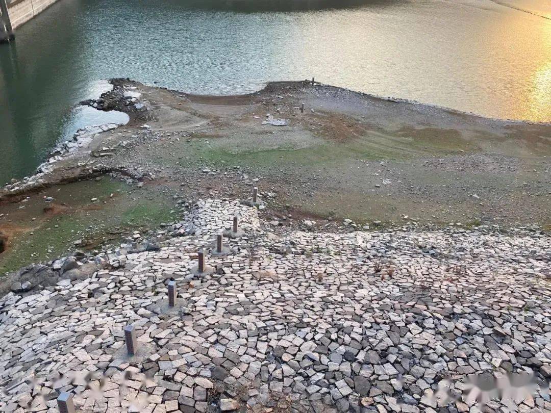 東張水庫的補水方式主要依靠降雨,去年福清市雨量偏少,水庫庫容告急