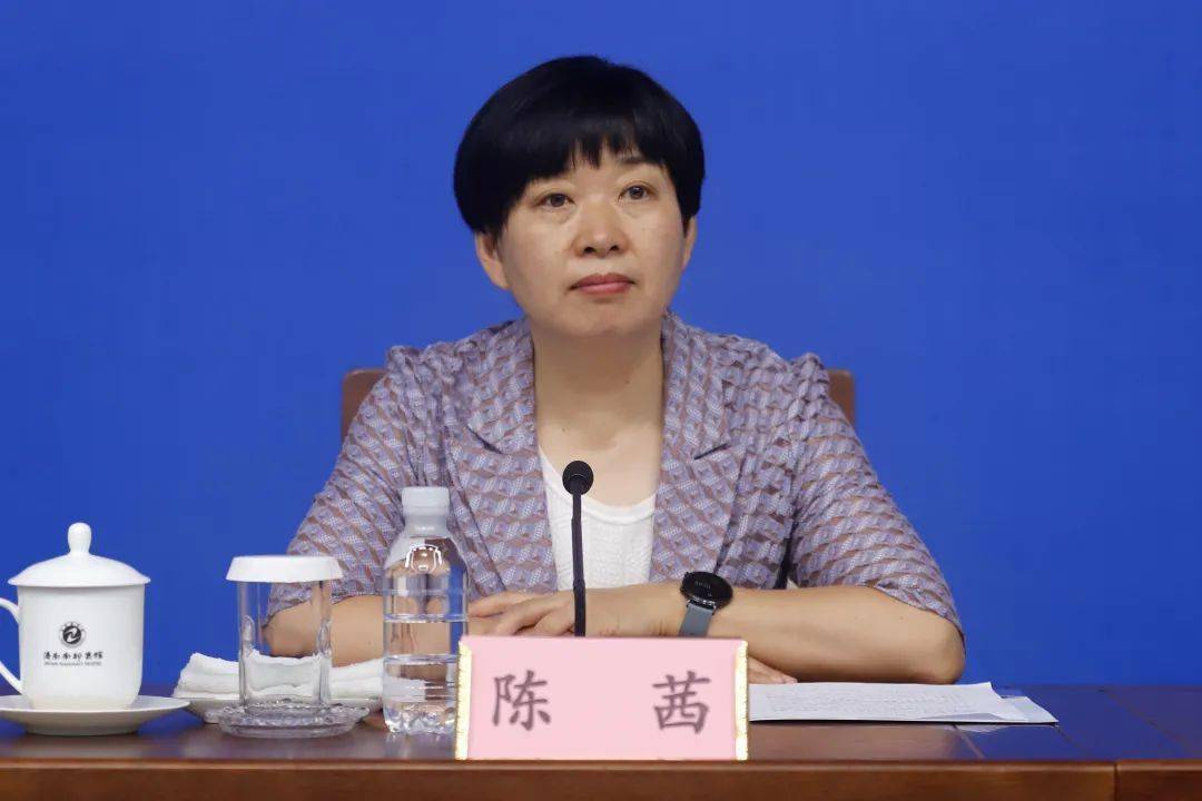 陈茜答:谢谢记者朋友的提问.小水库,大民生.