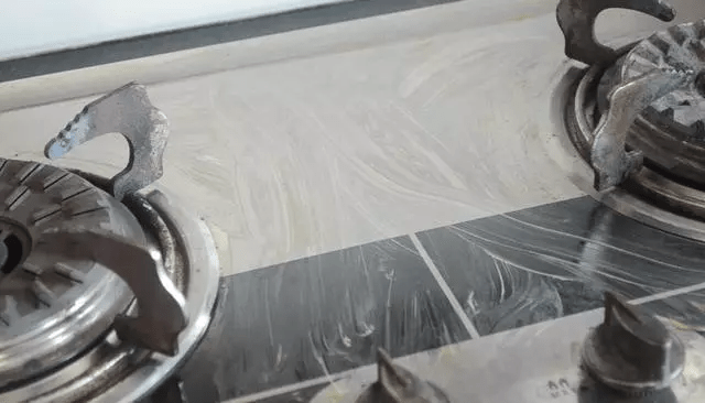 锅盖|用完的牙膏管别扔掉，放在厨房一年能省不少钱，邻居见了纷纷学！