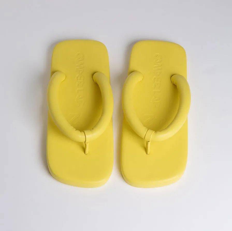 因为|穿拖鞋，爽。一直穿拖鞋，一直爽！