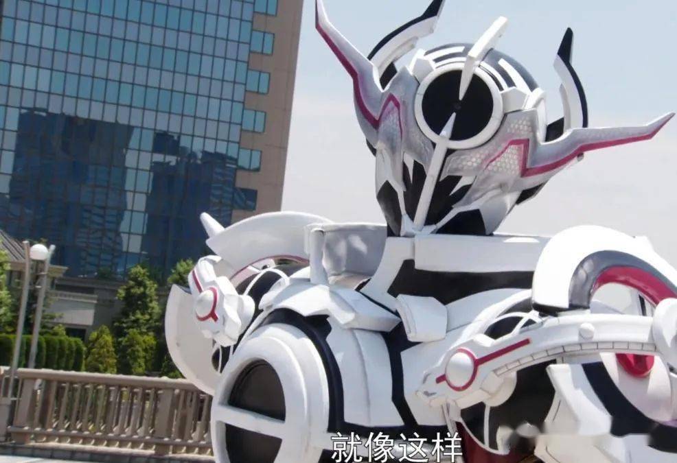 假面骑士:e总调侃老乌操作,到底是年轻人