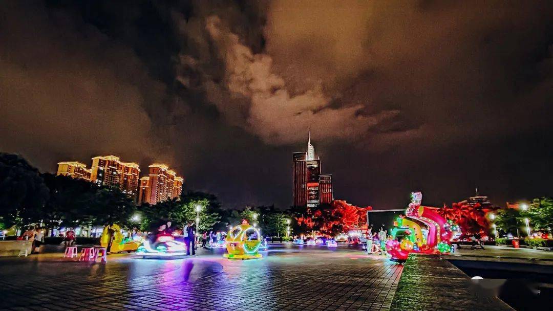 丰顺新世纪广场的最新艳照流出十分漏人
