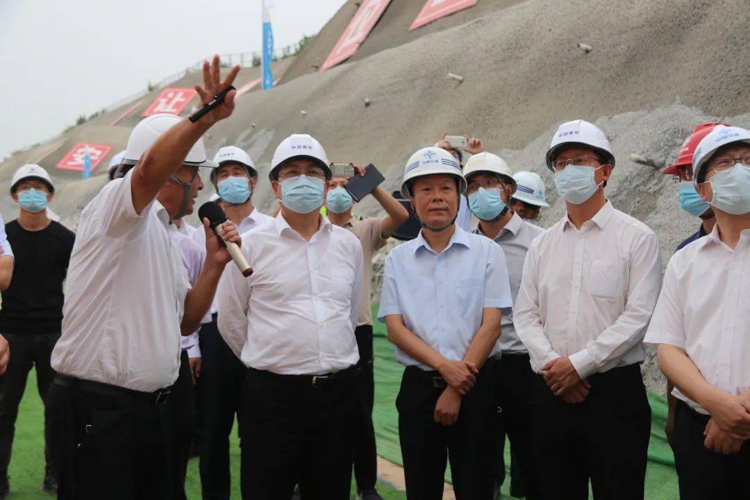 河北省委常委副省长张国华到雄安128项目指导工作