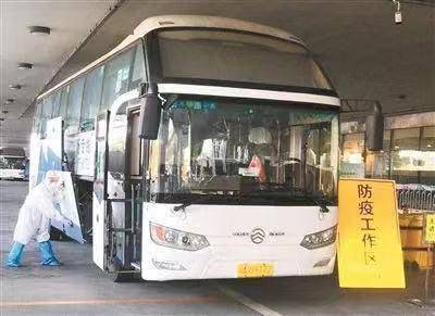 双流国际机场|平均每天“拦截”1.8例阳性感染者！成都这样坚守“西大门”