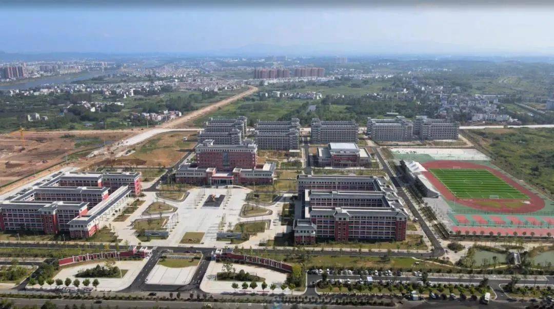 麻城一中新校区正式启用!