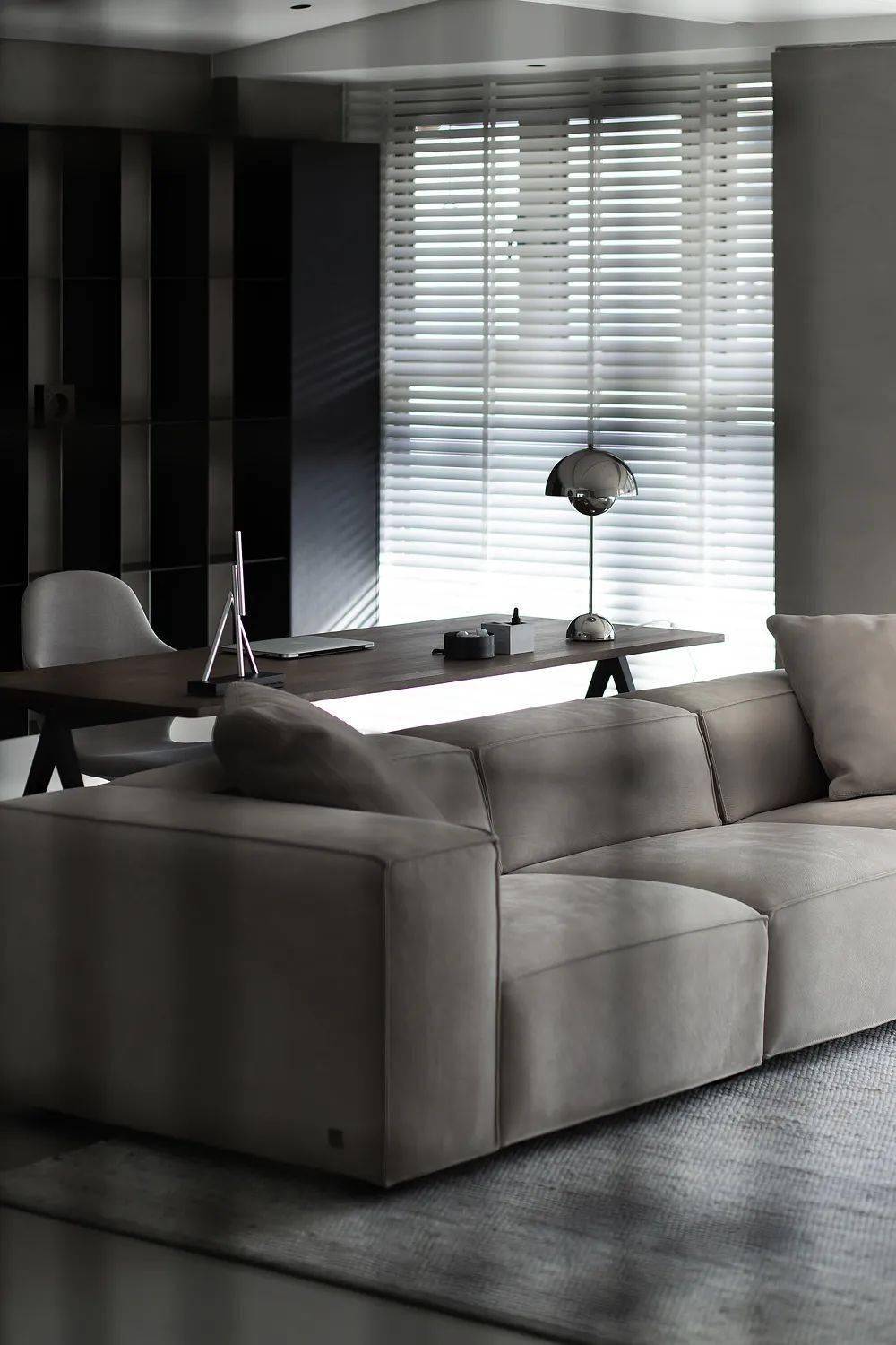 220㎡极简,黑白灰色调,时尚高级!