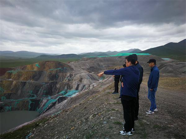 8月14日12时10分,海北州刚察县西海煤炭公司柴达尔煤矿发生泥浆崩塌