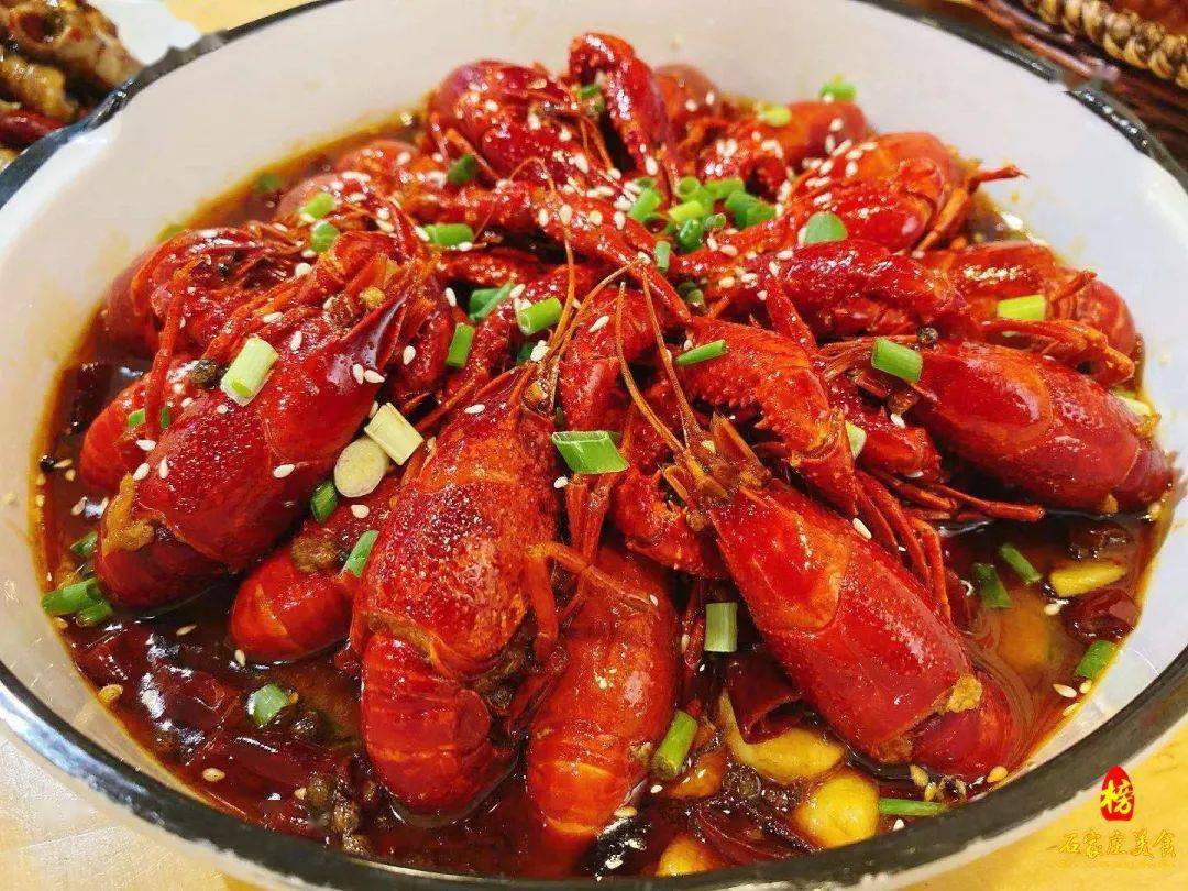 鼓楼区龙虾：都市夜色里的鲜美滋味