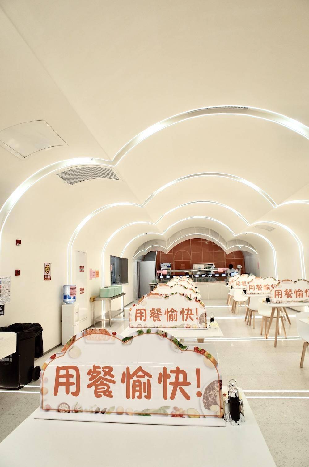上海小店故事 | 在“云朵里”吃饭，这家社区食堂很用心