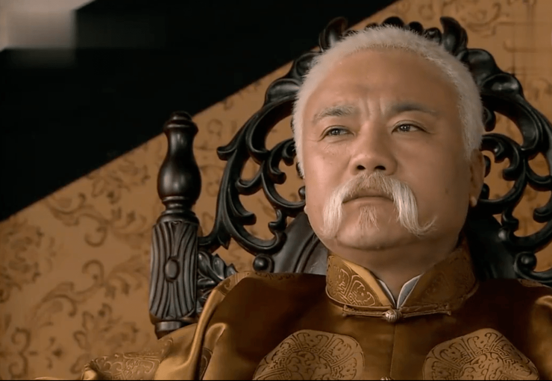 他是大清最后的摄政王,一生做了两个最明智的选择,保一生平安_袁世凯