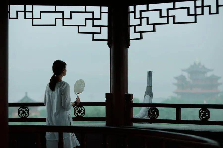 美人|东方美的极致，叫氛围美