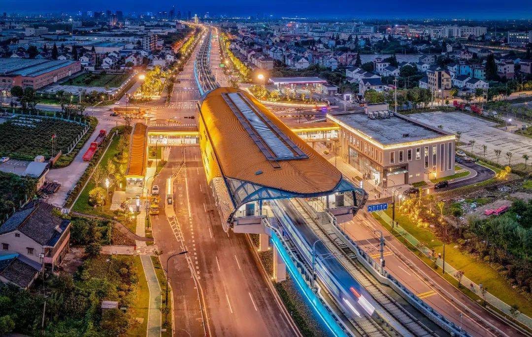 是海宁市公安局杭海城际铁路派出所与之同时亮相的在群众的热切期盼中