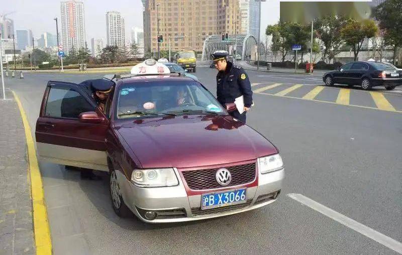 上海法兰红出租车图片