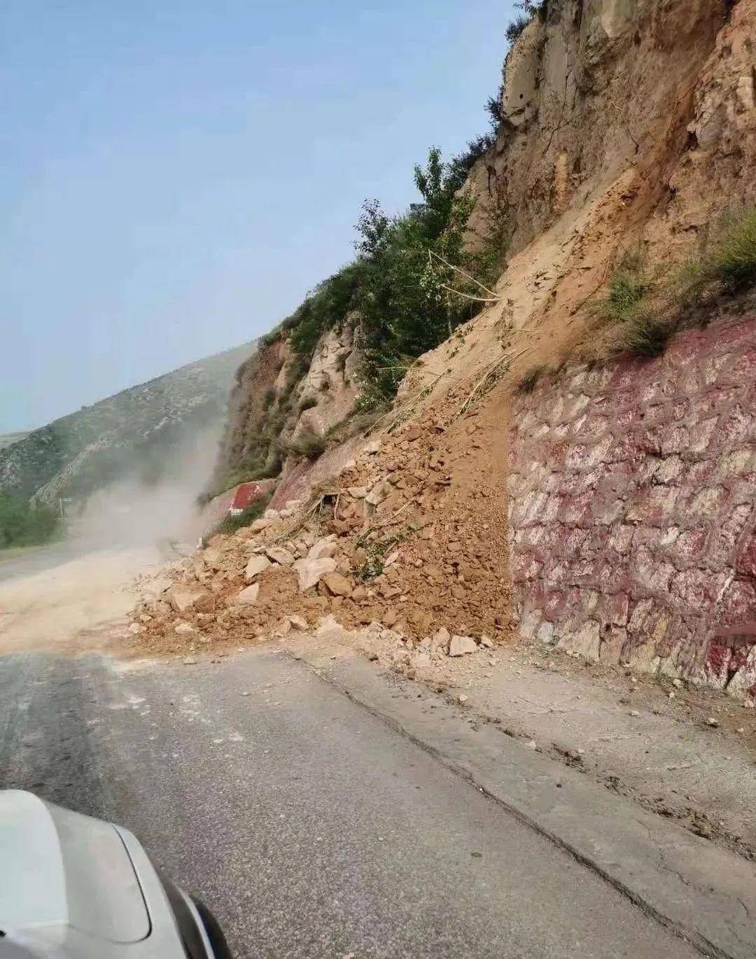 浑源县公安局交通管理大队沙圪坨中队在国道336路段巡逻时发现539公里