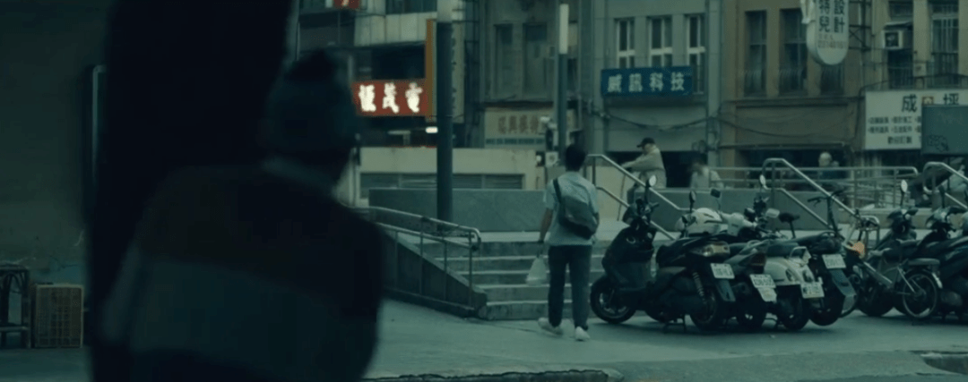 程伟豪|说来好笑，我最近追的悬疑剧竟然是苏打绿新专的MV