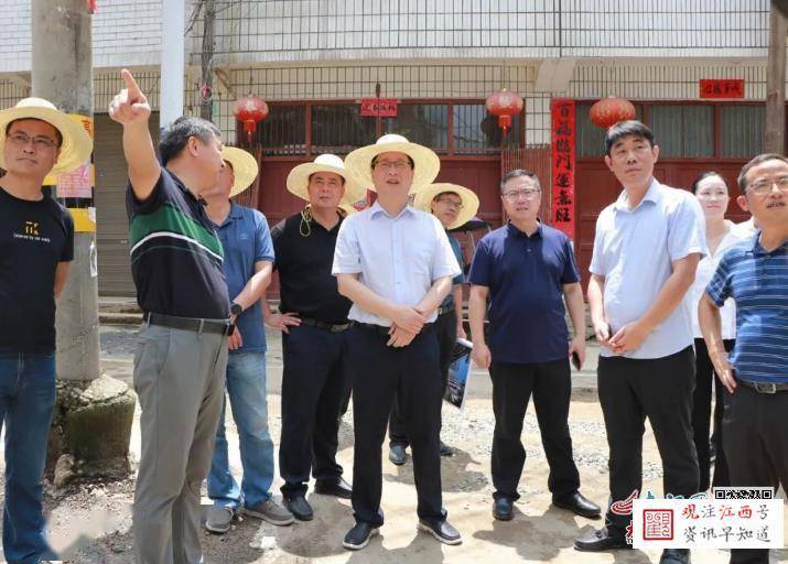 上饶报道:万年县委副书记,代县长谢军深入部分乡镇调研美丽集镇建设