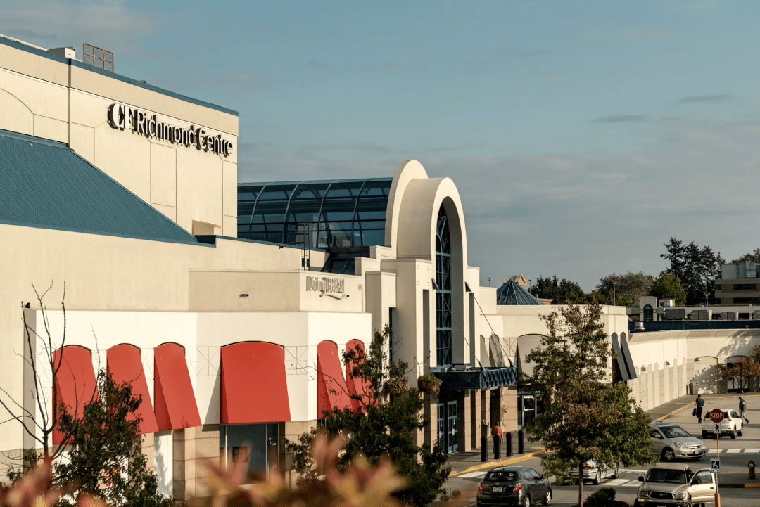 起价低至$50 万,4分钟步行即达richmond centre,入住安静内街精品住宅