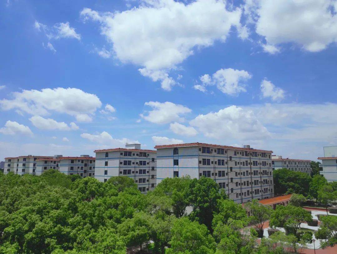 小萌新快跟上小星带你提前看东华理工大学南昌校区
