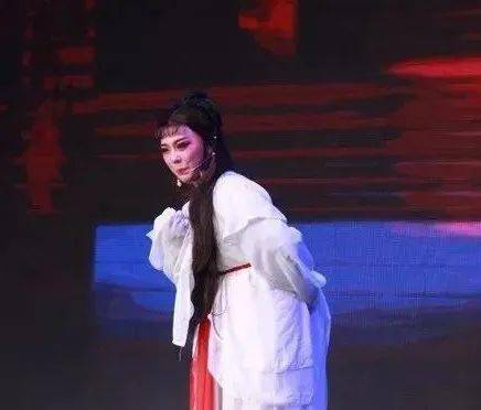 【邀请函】"东方大舞台"第二届越剧民营名角戏迷共欢晚会开始报名了!