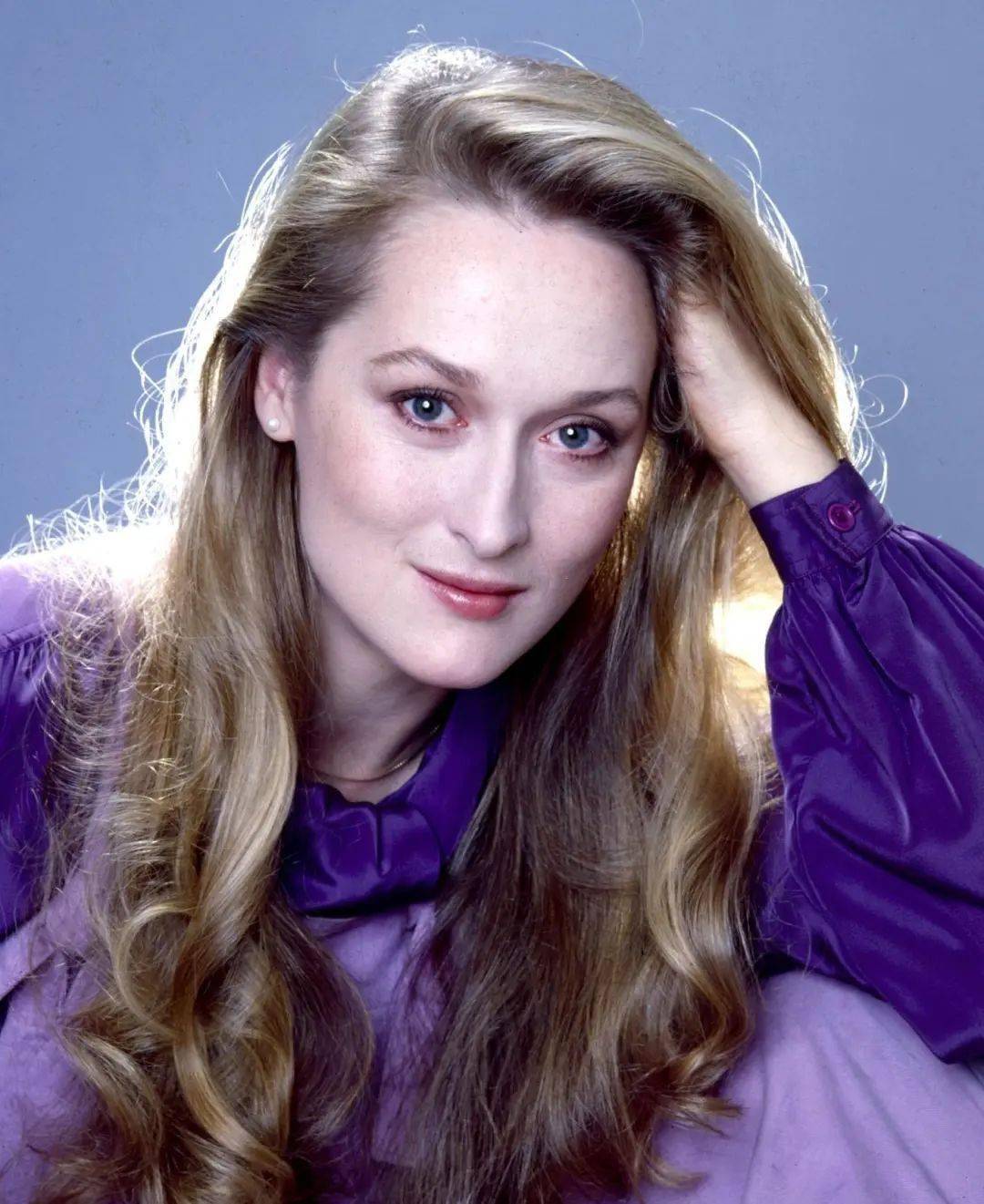 为常青藤联盟的成员之一,是美国历史上建立的第三所大学,和哈佛大学