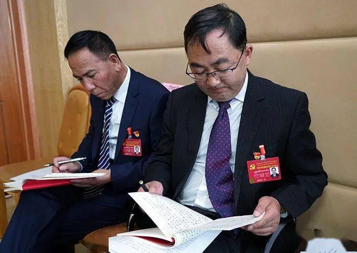 畅谈发展成就 憧憬宏图伟业——海北州第十三次党代会分组讨论综述