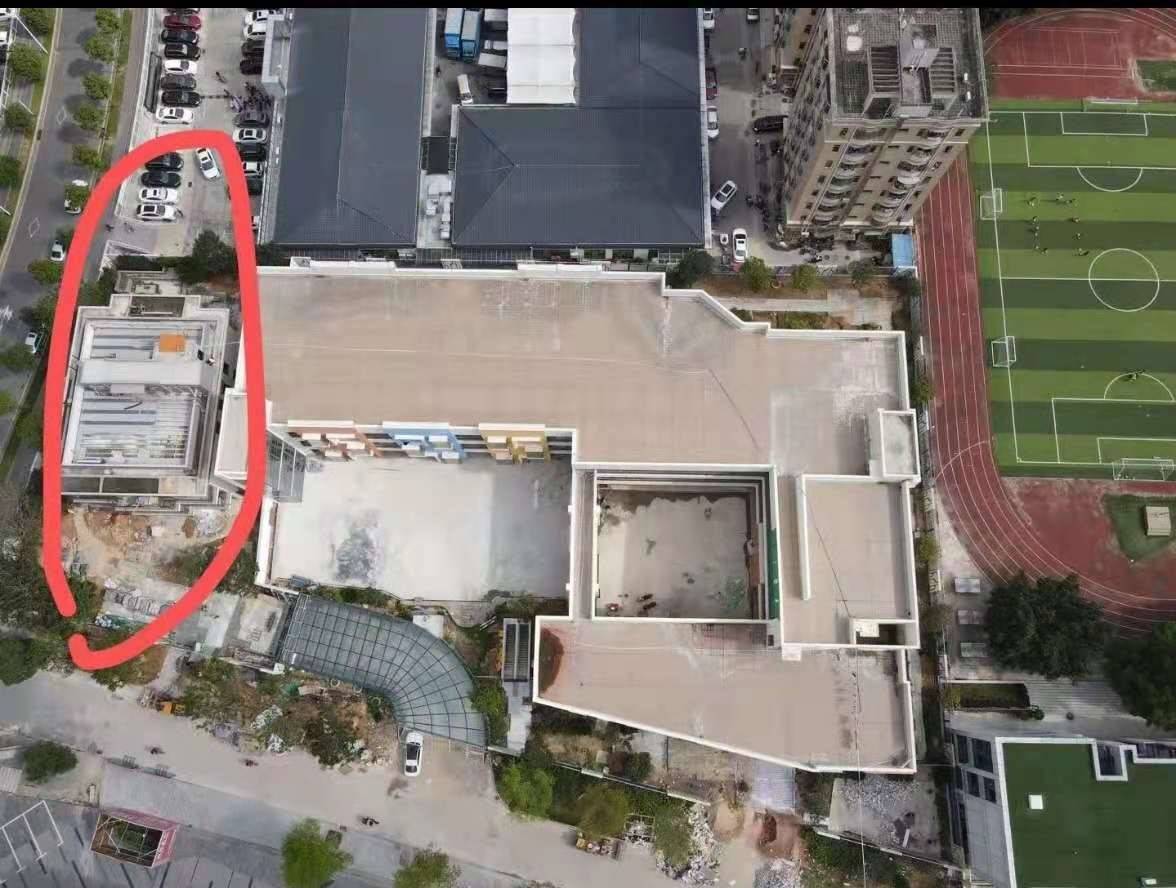 要求|深圳一幼儿园连通在建地下“会所”，街道：已要求停工，正调查