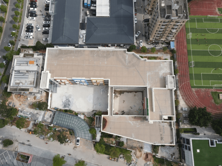 地下|谁在幼儿园地下建会所桑拿房K房？深圳一街道办紧急叫停调查