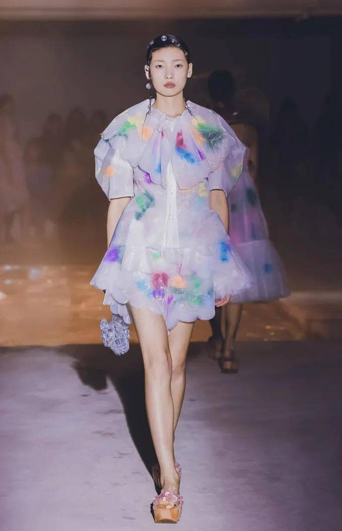 蝴蝶|女装印花图案流行趋势