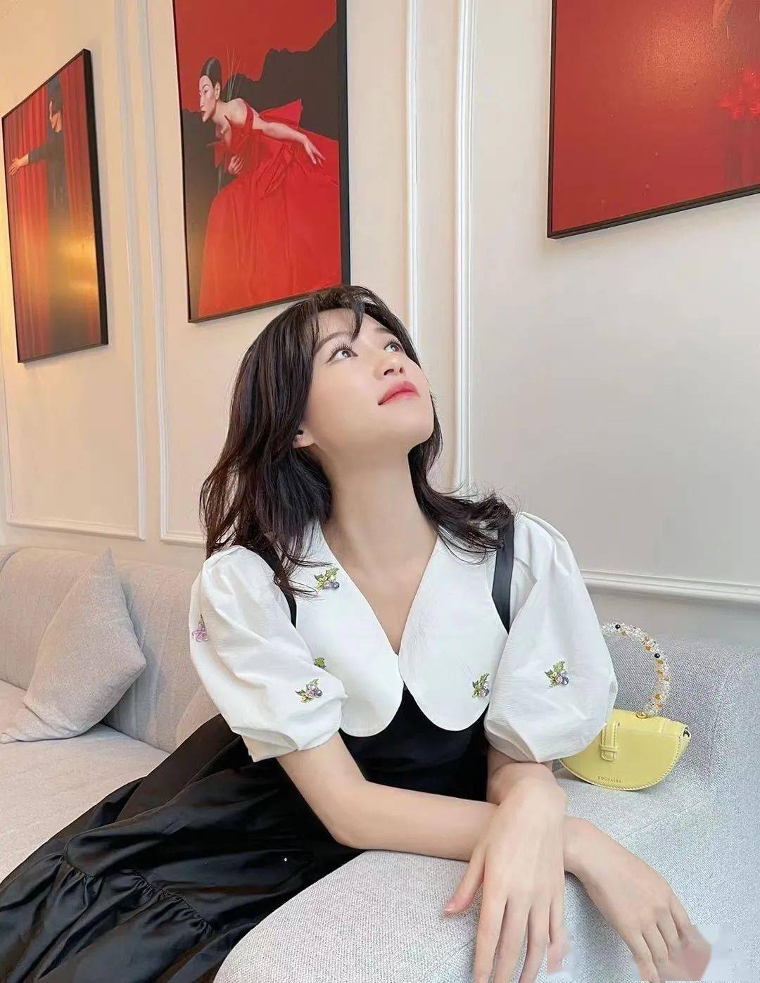 设计|一条娃娃裙，让女明星撞衫率显著提升！